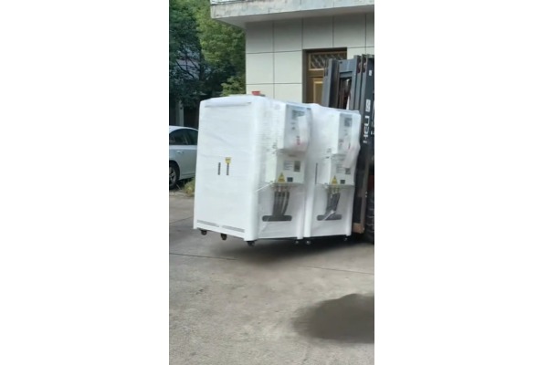 定制型工藝控溫系統(tǒng)助力國(guó)內(nèi)某藥企實(shí)現(xiàn)寬溫域精密生產(chǎn)