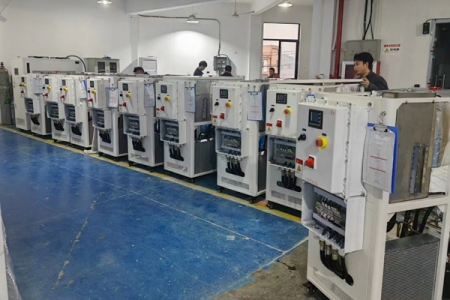 水冷式低溫冷凍機為什么會漏水？怎么解決？