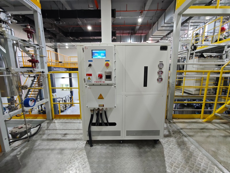 陜西榆林某研究所采購防爆制冷控溫系統(tǒng)用于冷凝器材料實(shí)驗(yàn)項目 圖2