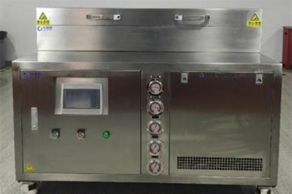 低溫冷凍機用什么冷媒好?氨是常見選擇!